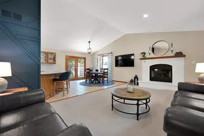 8381 S 15th Ave, Oak Creek, WI 53154 - Photo 2