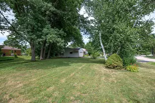 12600 W Joliet Cir, New Berlin, WI 53151 - Photo 46