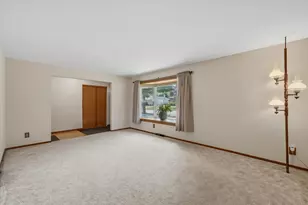 6112 S Indiana Ave, Cudahy, WI 53110 - Photo 6