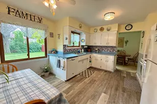 607 Poppy St, Oconomowoc, WI 53066 - Photo 6