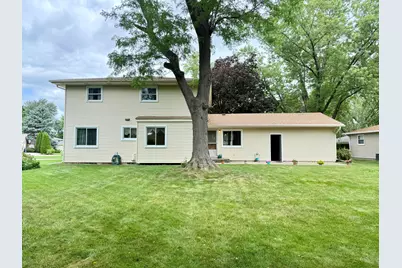 607  Poppy St, Oconomowoc, WI 53066 - Photo 14