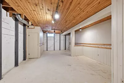 16280 W Heatherly Dr, New Berlin, WI 53151 - Photo 28