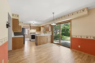 16280 W Heatherly Dr, New Berlin, WI 53151 - Photo 12