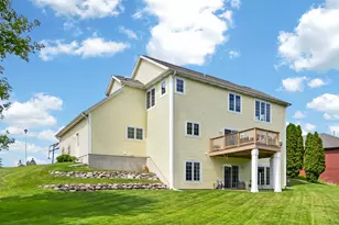 695 Summer Creek Rd, Oconomowoc, WI 53066 - Photo 58