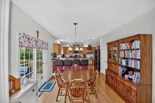695 Summer Creek Rd, Oconomowoc, WI 53066 - Photo 20