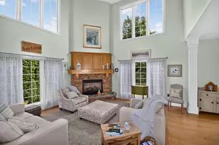 695 Summer Creek Rd, Oconomowoc, WI 53066 - Photo 8