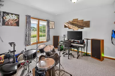 695  Summer Creek Rd, Oconomowoc, WI 53066 - Photo 48