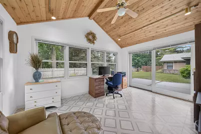 2737  Windepoint Ct #B, Sheboygan, WI 53083 - Photo 16
