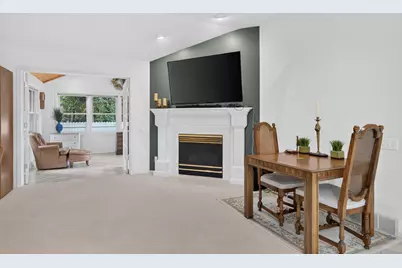 2737  Windepoint Ct #B, Sheboygan, WI 53083 - Photo 12