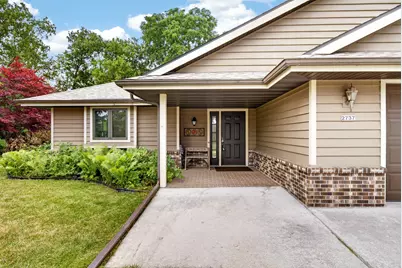 2737  Windepoint Ct #B, Sheboygan, WI 53083 - Photo 1