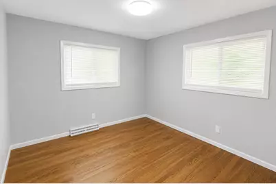 2422 W Hilltop Ln, Oak Creek, WI 53154 - Photo 10