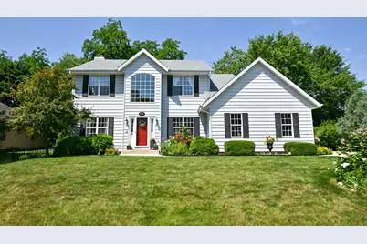 6733 N 108th St, Milwaukee, WI 53224 - Photo 2
