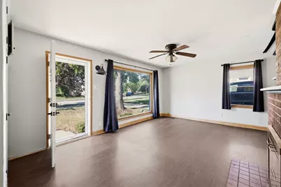 6622 W Bennett Ave, Milwaukee, WI 53219 - Photo 2