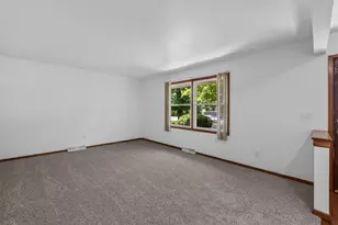 N101W15864 Santa Fe Dr, Germantown, WI 53022 - Photo 10
