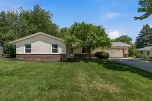 N101W15864 Santa Fe Dr, Germantown, WI 53022 - Photo 1