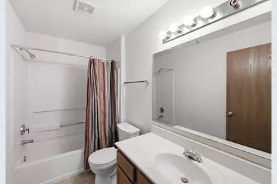 6105 S Creekside Dr #7, Cudahy, WI 53110 - Photo 26