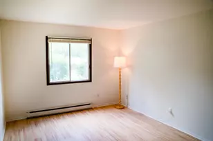 N115W17125 Armada Dr, Germantown, WI 53022 - Photo 10