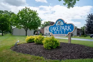 N115W17125 Armada Dr, Germantown, WI 53022 - Photo 2