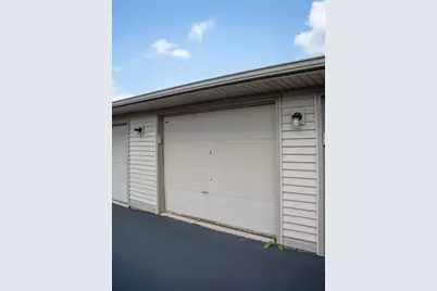 N115W17125  Armada Dr #6, Germantown, WI 53022 - Photo 16