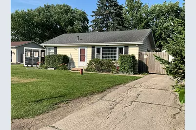780 N Glenwood Dr, Silver Lake, WI 53170 - Photo 2