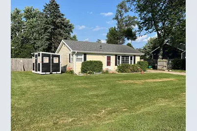 780 N Glenwood Dr, Salem Lakes, WI 53170 - Photo 1
