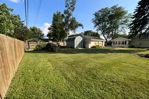 780 N Glenwood Dr, Silver Lake, WI 53170 - Photo 20