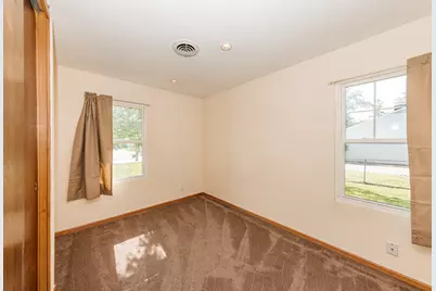 7191 S 37th Pl, Franklin, WI 53132 - Photo 26