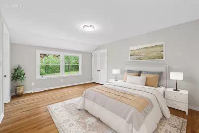 10525 N Fairway Ln, Mequon, WI 53092 - Photo 24