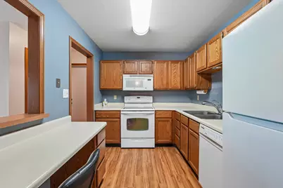 7100  Mariner Dr #103, Racine, WI 53406 - Photo 14