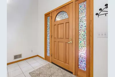 S1W31450  Hickory Hollow Ct, Delafield, WI 53018 - Photo 6