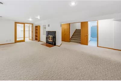 S1W31450  Hickory Hollow Ct, Delafield, WI 53018 - Photo 44