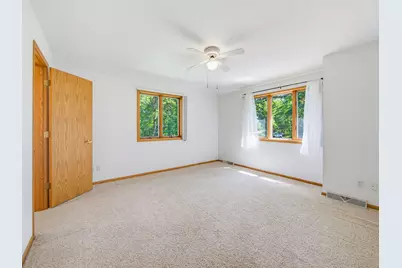 S1W31450  Hickory Hollow Ct, Delafield, WI 53018 - Photo 36