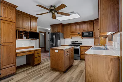 2925  Youngdale Ave, Campbell, WI 54603 - Photo 10