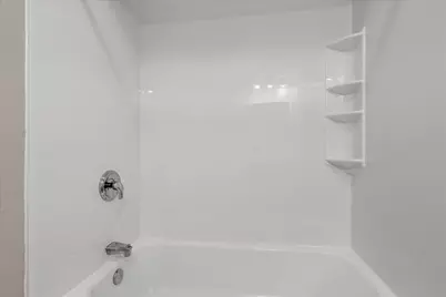 10849 W Derby Ave, Wauwatosa, WI 53225 - Photo 22