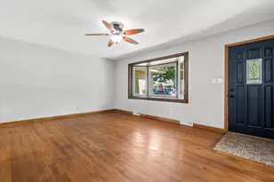 10849 W Derby Ave, Wauwatosa, WI 53225 - Photo 4