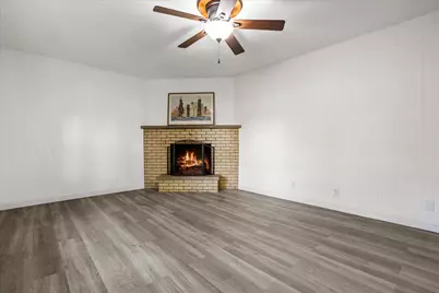 10849 W Derby Ave, Wauwatosa, WI 53225 - Photo 26