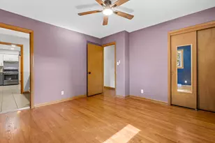 10849 W Derby Ave, Wauwatosa, WI 53225 - Photo 14