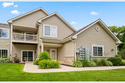 21890 N Weather Edge Cir #H, Lannon, WI 53046 - Photo 1