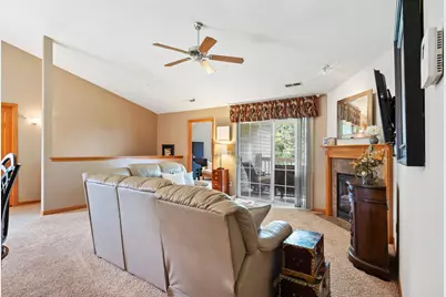 21890 N Weather Edge Cir #H, Lannon, WI 53046 - Photo 6