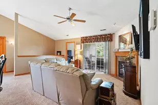 21890 N Weather Edge Cir, Lannon, WI 53046 - Photo 6