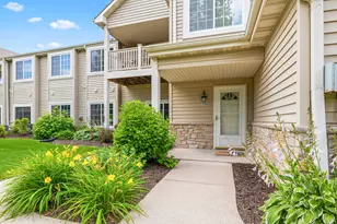21890 N Weather Edge Cir, Lannon, WI 53046 - Photo 2