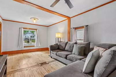 6214 W Stevenson St, Milwaukee, WI 53213 - Photo 10