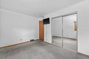 5445 S Nicholson Ave, Cudahy, WI 53110 - Photo 12