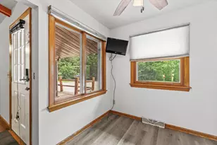 5445 S Nicholson Ave, Cudahy, WI 53110 - Photo 8