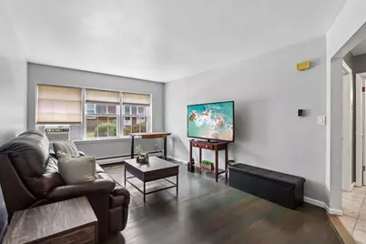 3119 S 122nd St #5, West Allis, WI 53227 - Photo 2