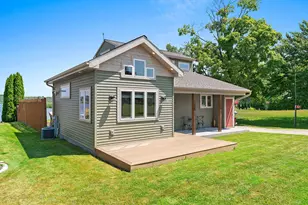 3068 Cottage Ln, Two Rivers, WI 54241 - Photo 40