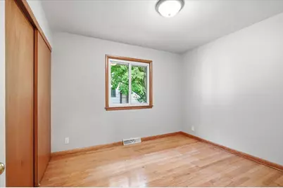 5847 N 113th St, Milwaukee, WI 53225 - Photo 18