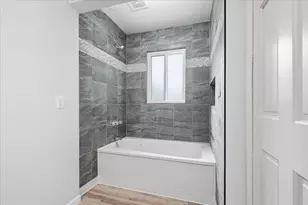 5847 N 113th St, Milwaukee, WI 53225 - Photo 16