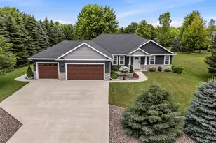 W4095 Thornwood Dr, Taycheedah, WI 53049 - Photo 2
