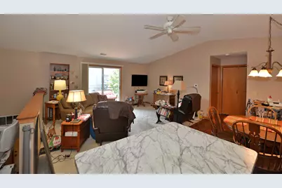 1117 N Sunnyslope Dr #202, Racine, WI 53406 - Photo 8